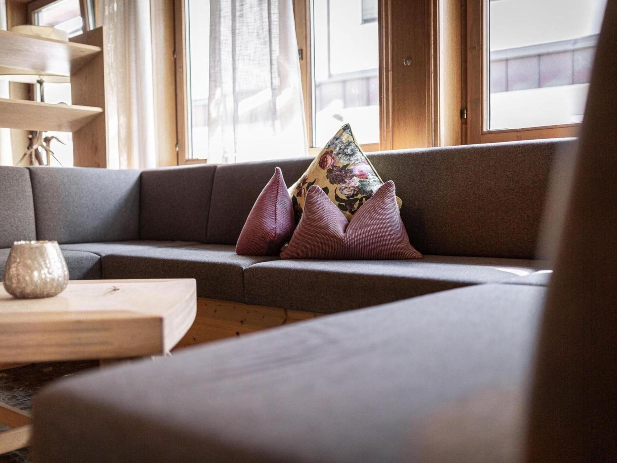 Apartment In Fuegen With A Garden Bagian luar foto