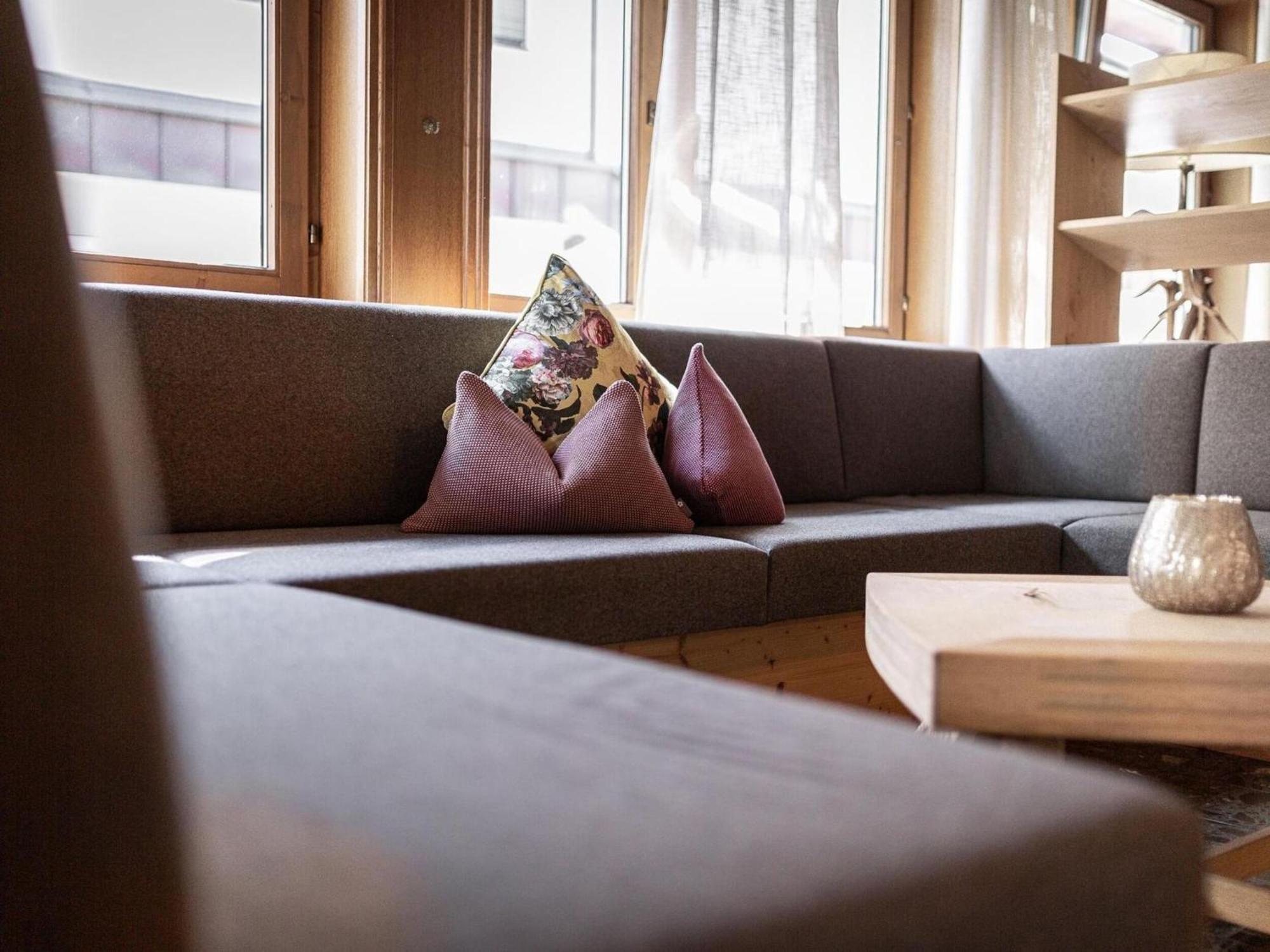 Apartment In Fuegen With A Garden Bagian luar foto