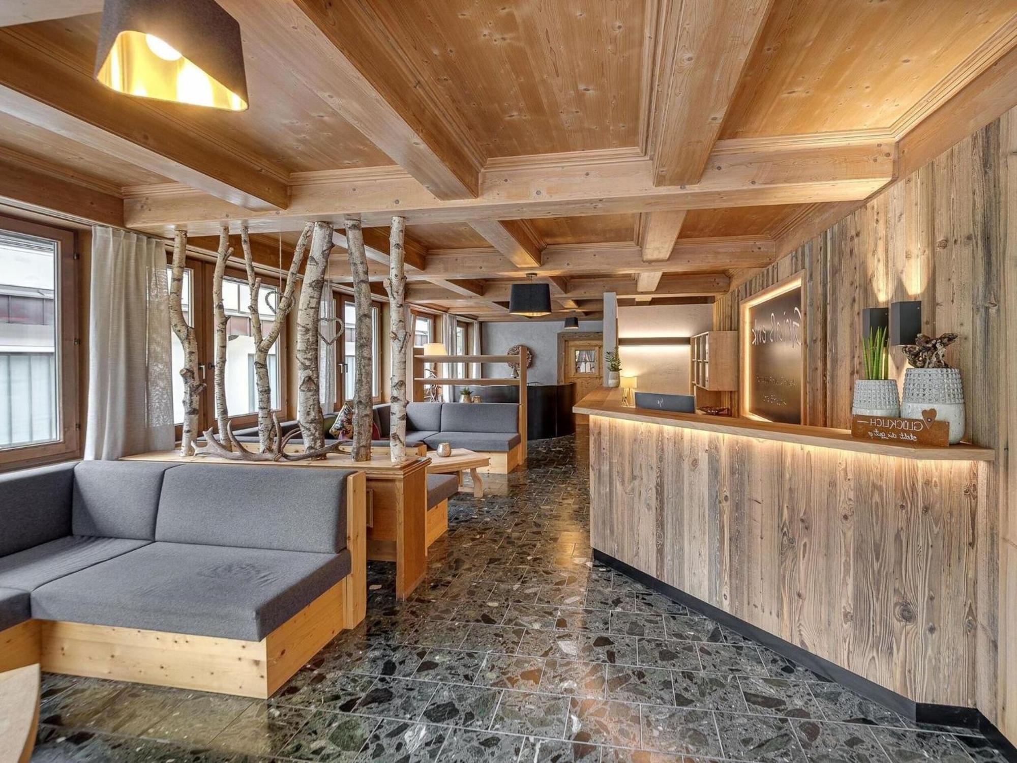 Apartment In Fuegen With A Garden Bagian luar foto